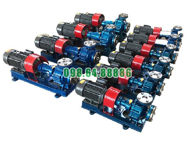 Bơm dầu nhiệt độ cao RY100-65-200A lưu lượng 94 m3/h, công suất 22 kW, cột áp 44 m