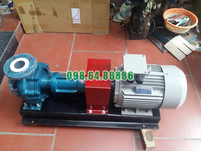 Máy bơm dầu truyền nhiệt RY50-32-200 tốc độ 2900 vòng/phút, công suất 5.5 kW, lưu lượng 18 m3/h, cột áp 50 m